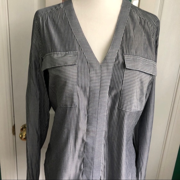 Express gray pinstripe blouse, Long sleeve or 3/4. Size extra small - Picture 2 of 10